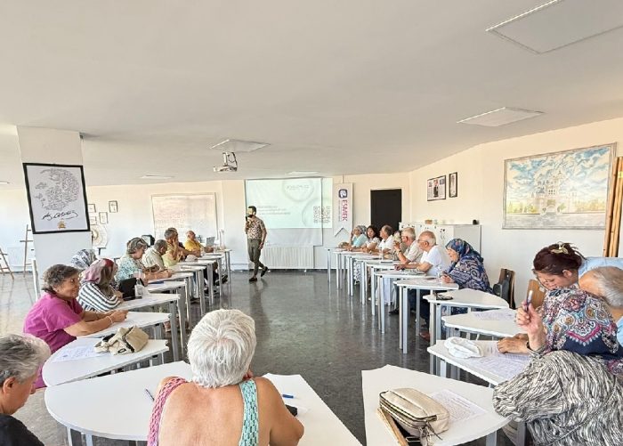 Diyetisyen Şenol Yıldız Eklem sağlığı ve beslenme eğitimi