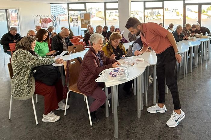 Eskişehir Diyetisyen Şenol Yıldız, unutkanlık ve nörodejeneratif hastalıklarda beslenme eğitimi 
