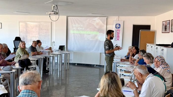 Sağlıklı yaş alma diyabet insülin direnci ve hipertansiyon eğitimi